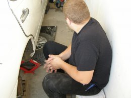 Image - DIY nissan liberty rear suspension repair