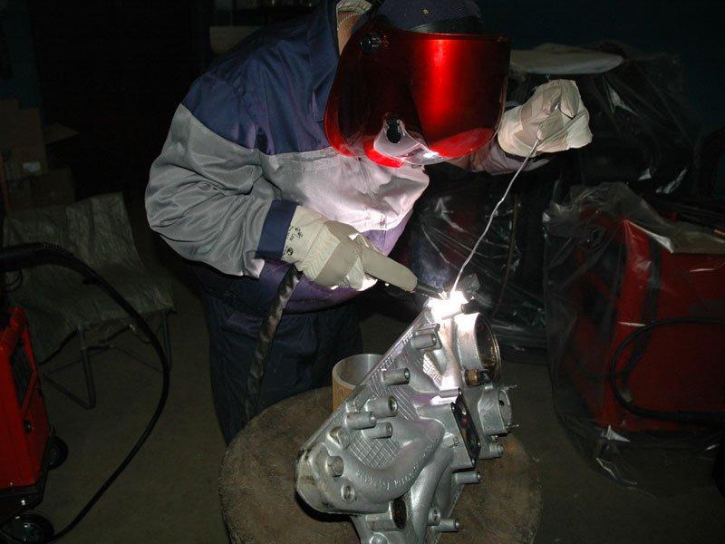 Image - DIY repair of a cylinder head crack