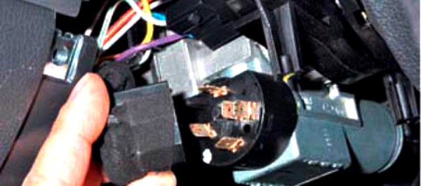 Image - DIY Matiz ignition lock repair