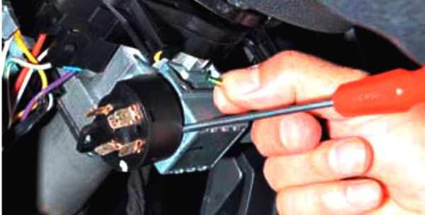 Image - DIY Matiz ignition lock repair