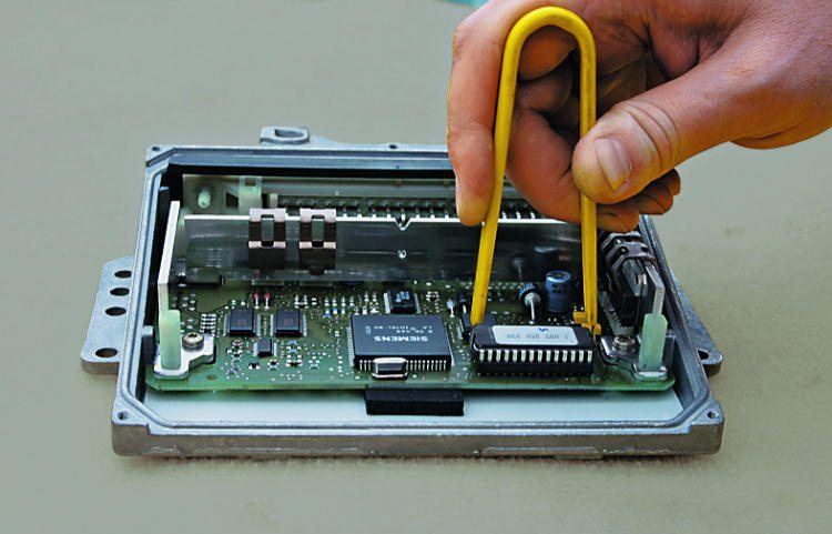 Image - DIY vaz engine ECU repair