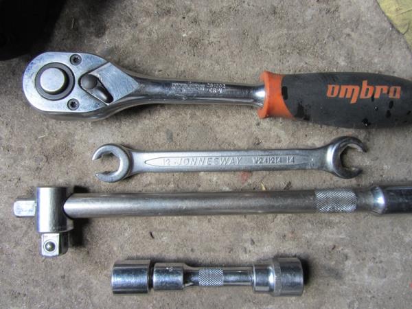 Image - DIY VAZ 2114 caliper repair