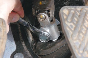 Image - Do-it-yourself Qashqai steering rack repair