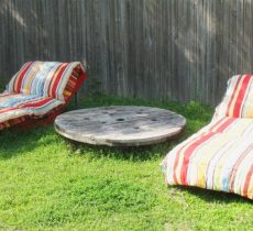 Image - Do-it-yourself sun lounger repair