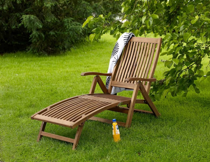 Image - Do-it-yourself sun lounger repair