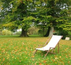 Image - Do-it-yourself sun lounger repair