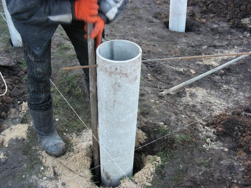 Image - DIY wooden fence repair