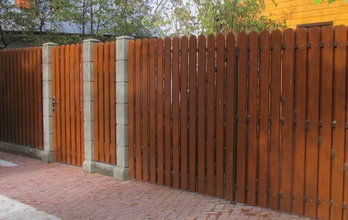 Image - DIY wooden fence repair
