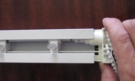 Image - Do-it-yourself roller blinds repair
