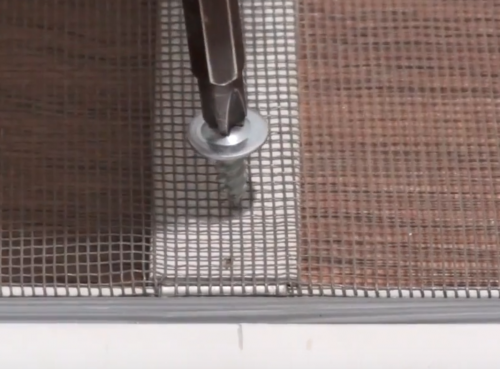 Image - DIY repair of mosquito nets in plastic windows