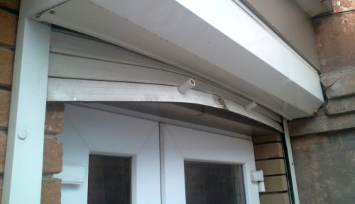 Image - Roller shutters on the door exterior do-it-yourself repair