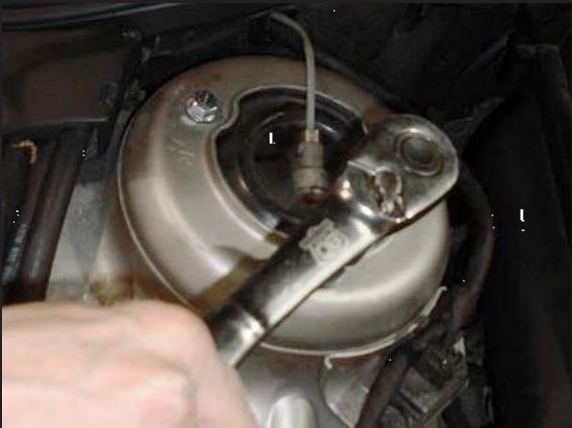 Image - Do-it-yourself Mercedes w220 compressor repair