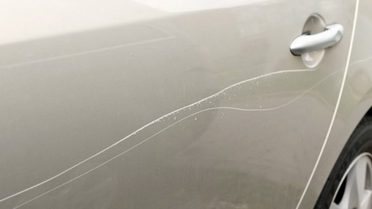 Image - DIY repair of deep scratches on a car