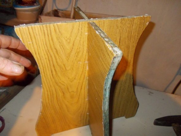 Image - DIY repair of a chipboard stool