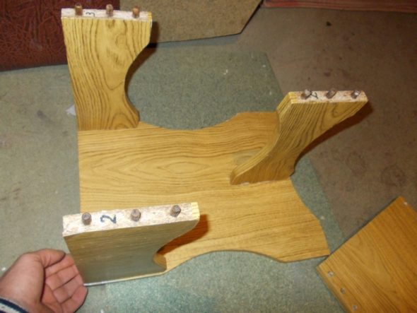 Image - DIY repair of a chipboard stool