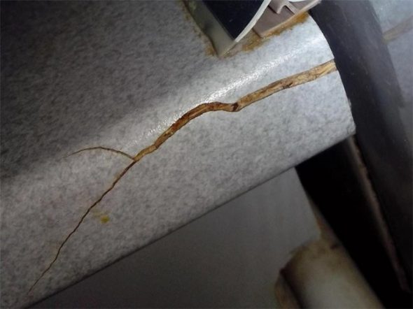 Image - DIY chipboard countertop chip repair
