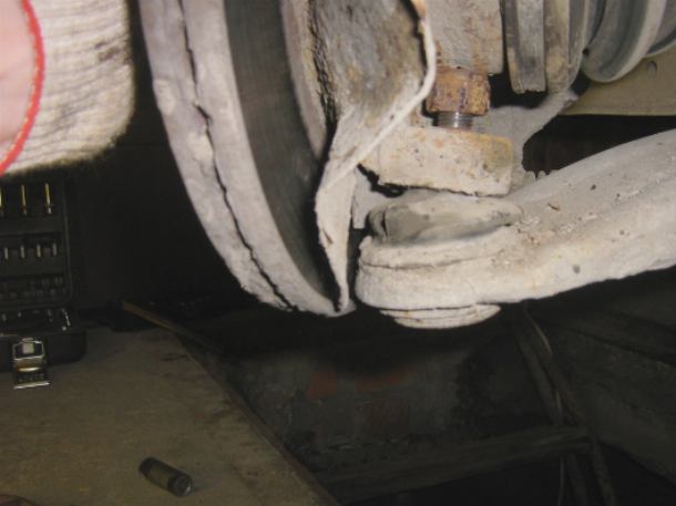 Image - Hyundai Accent DIY Front Suspension Repair
