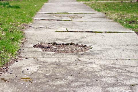 Obrázek - DIY oprava betonové cesty v zemi