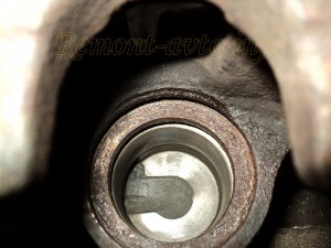 Image - DIY repair of the rear caliper of a Mitsubishi Lancer 9