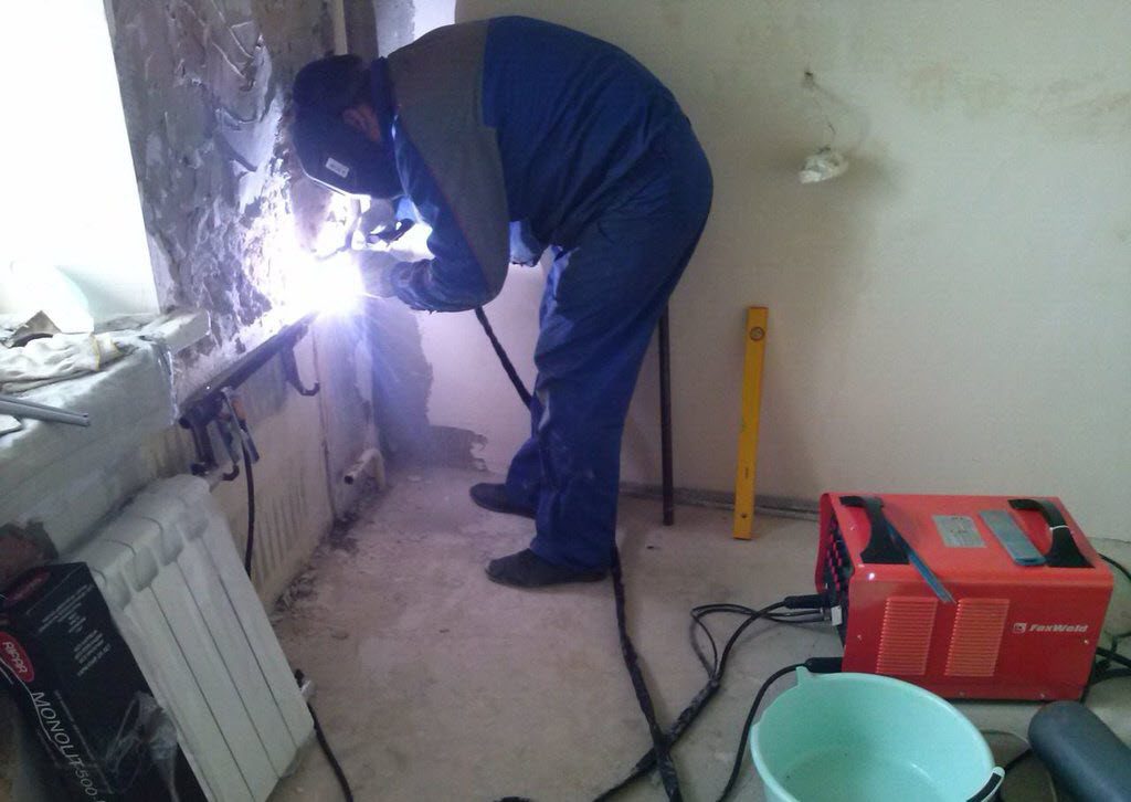 Image - DIY repair in the room