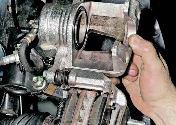 Image - DIY Chevrolet Lacetti Caliper Repair