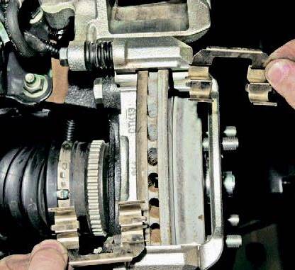 Image - DIY Chevrolet Lacetti Caliper Repair