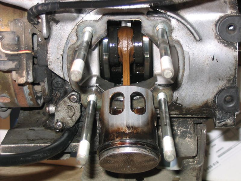Image - Do-it-yourself moped racer repair