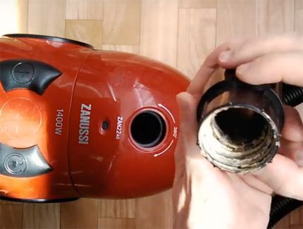 Obrázek - Oprava hadice vysavače DIY