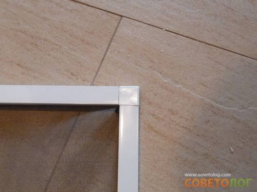 Image - DIY repair of mosquito nets in plastic windows