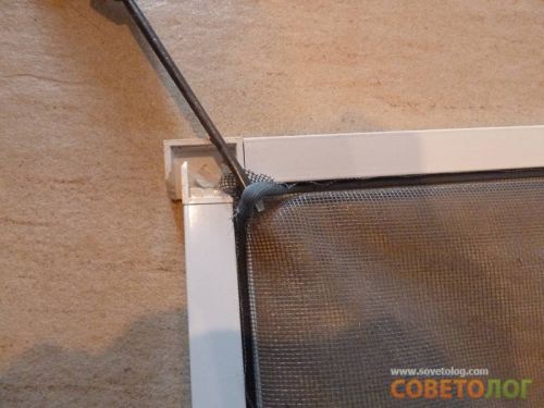 Image - DIY repair of mosquito nets in plastic windows
