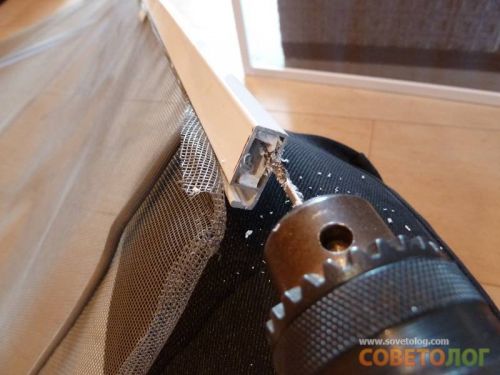 Image - DIY repair of mosquito nets in plastic windows