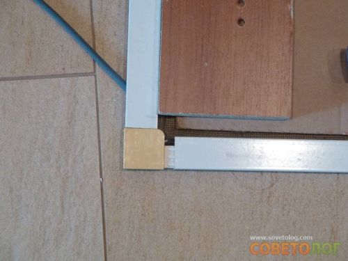Image - DIY repair of mosquito nets in plastic windows