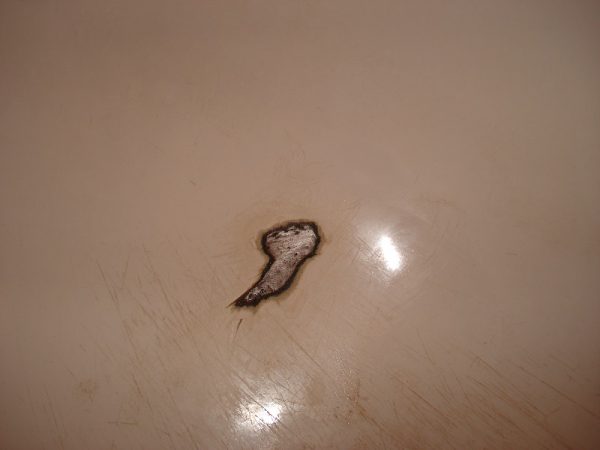 Image - DIY repair of chipped baths