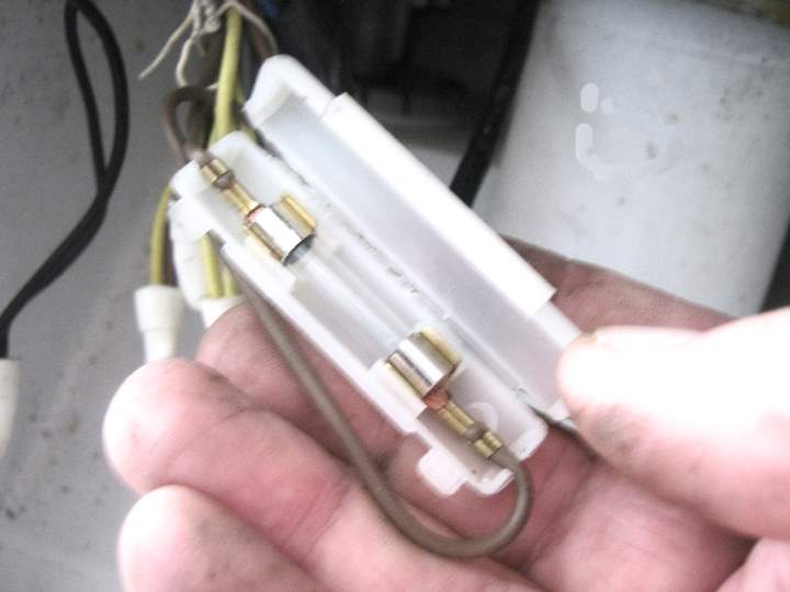 Image - Do-it-yourself Bosch washing machine repair fuse replacement