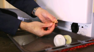 Image - DIY repair of washing machines eyelid
