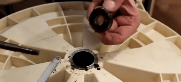 Image - Repair of a washing machine indesit do-it-yourself bearing replacement