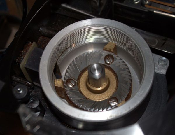 Image - Do-it-yourself coffee grinder repair Polaris