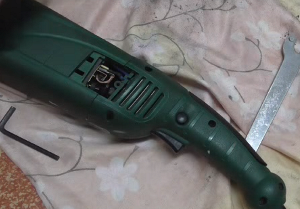 Obrázek - DIY oprava kladivové brusky