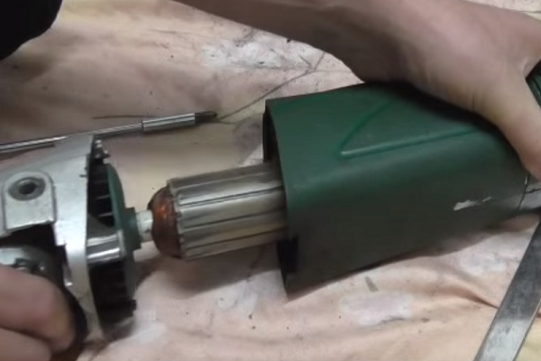 Obrázek - DIY oprava kladivové brusky