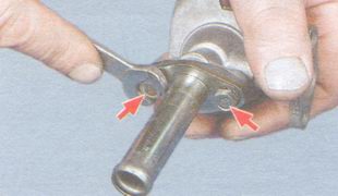 Image - DIY VAZ 2106 heater tap repair