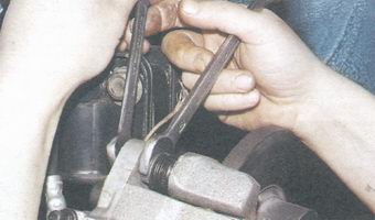 Image - DIY VAZ 2114 caliper repair