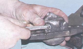 Image - DIY VAZ 2114 caliper repair