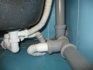 Image - Do-it-yourself repair of the funnel pipe in the toilet