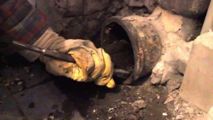 Image - Do-it-yourself repair of the funnel pipe in the toilet
