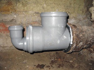 Image - Do-it-yourself repair of the funnel pipe in the toilet
