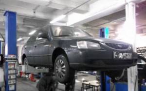 Image - Hyundai Accent DIY Front Suspension Repair