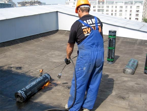 Image - DIY roof repair with bitumen