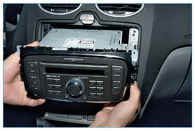 Image - Do-it-yourself Ford Focus 2 dashboard repair
