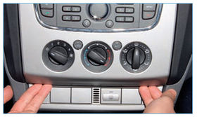 Image - Do-it-yourself Ford Focus 2 dashboard repair