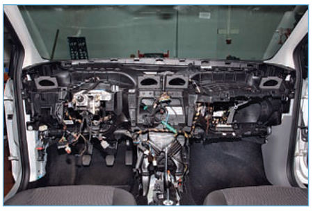 Image - Do-it-yourself Ford Focus 2 dashboard repair